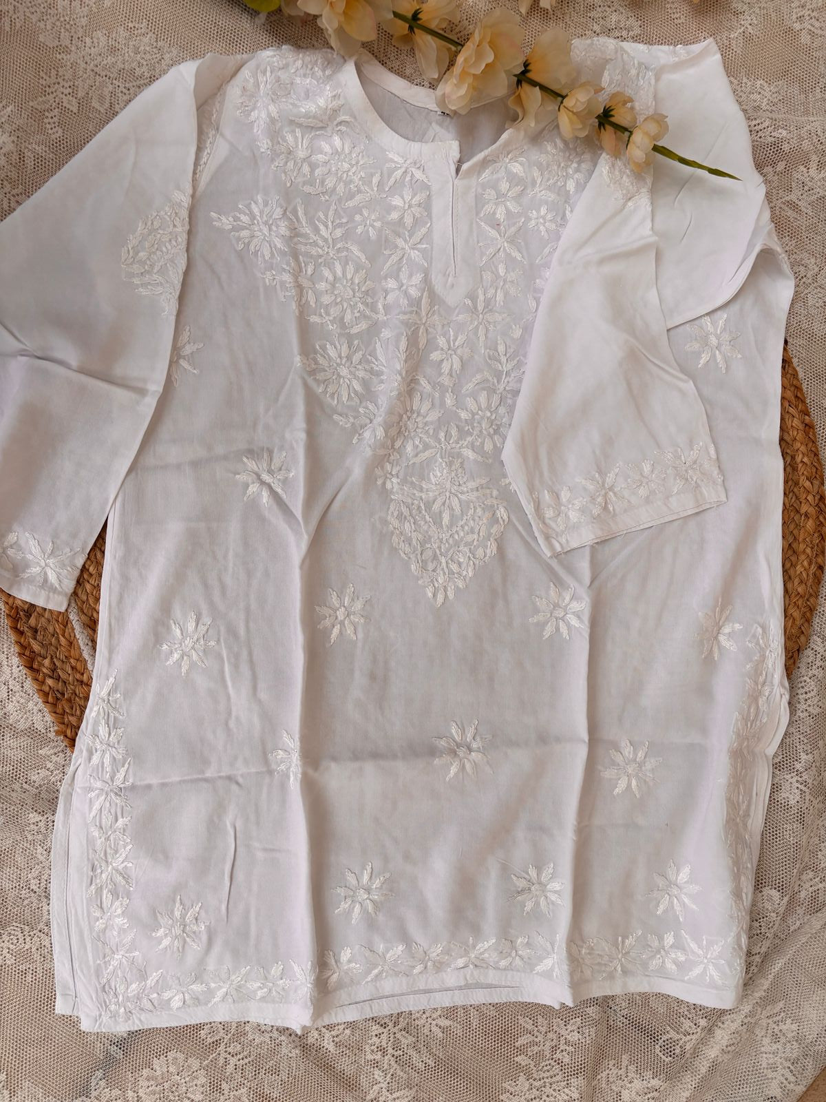White rayonl ucknowi kurta