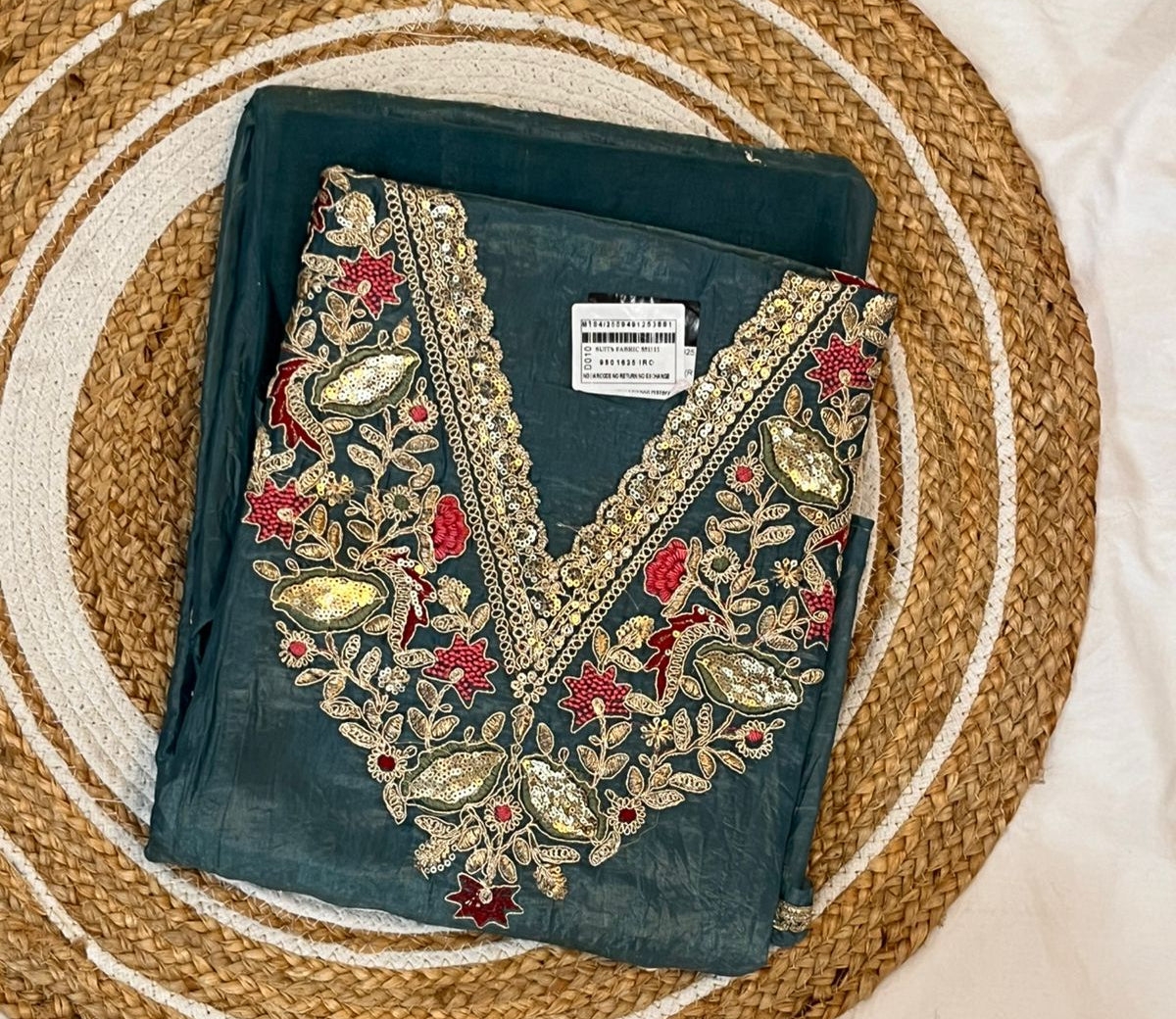 Unstitched Crushed Fabric Suit with Organza Embroidered Dupatta.