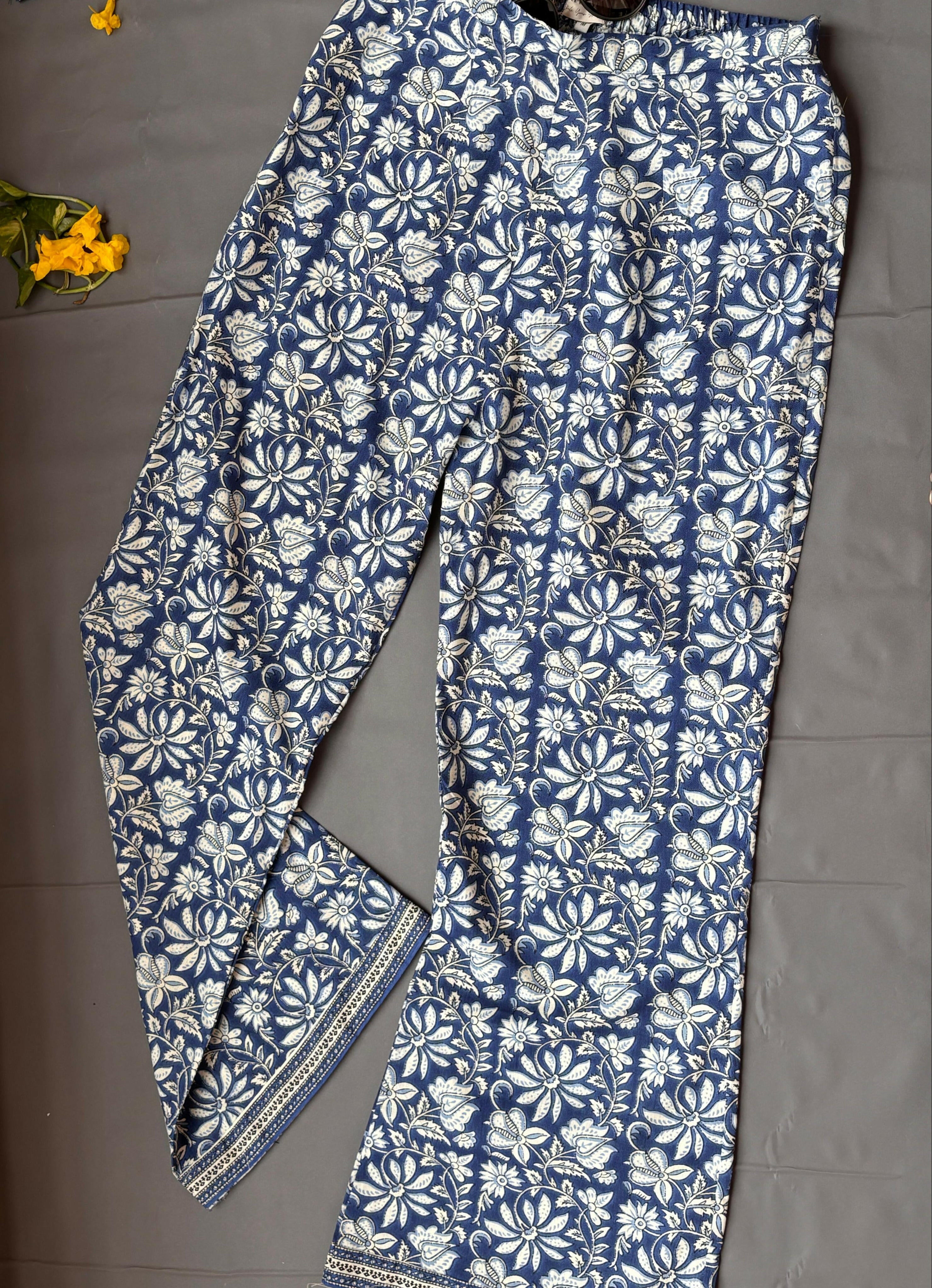 Blue Floral Crop top & Pants Coord Set.